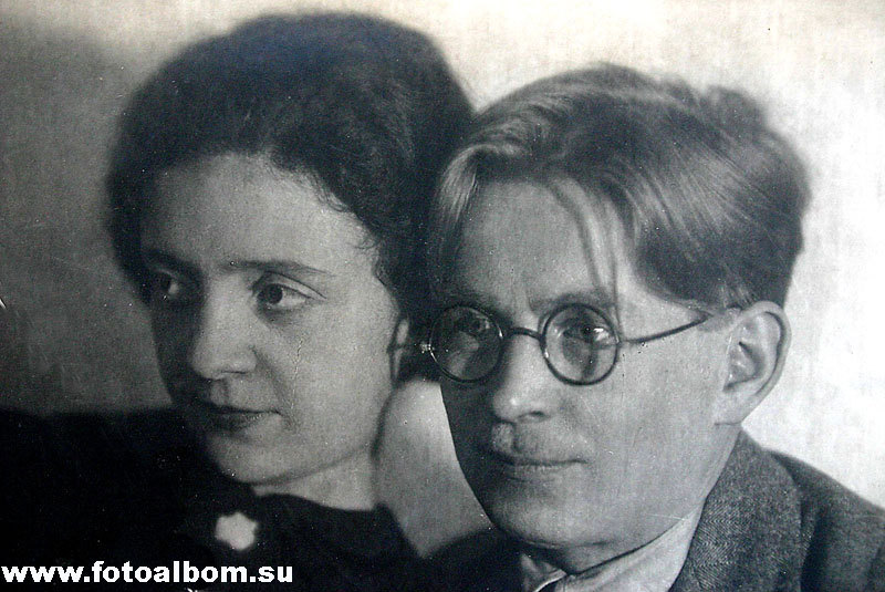 Начинающий композитор Василий Соловьев с женой Татьяной