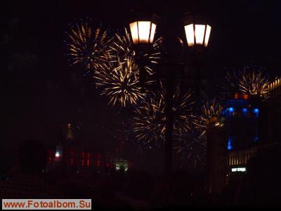 Салют в честь Дня Победы в Москве.  - фото 28229