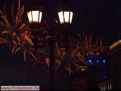 Салют в честь Дня Победы в Москве.  - фото 28230