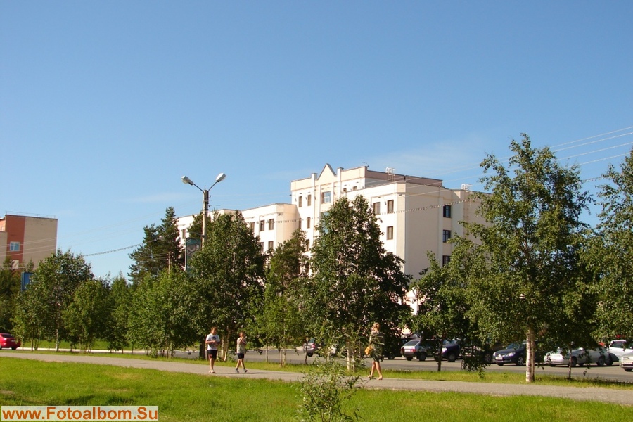 Административное здание на ул. Ленина